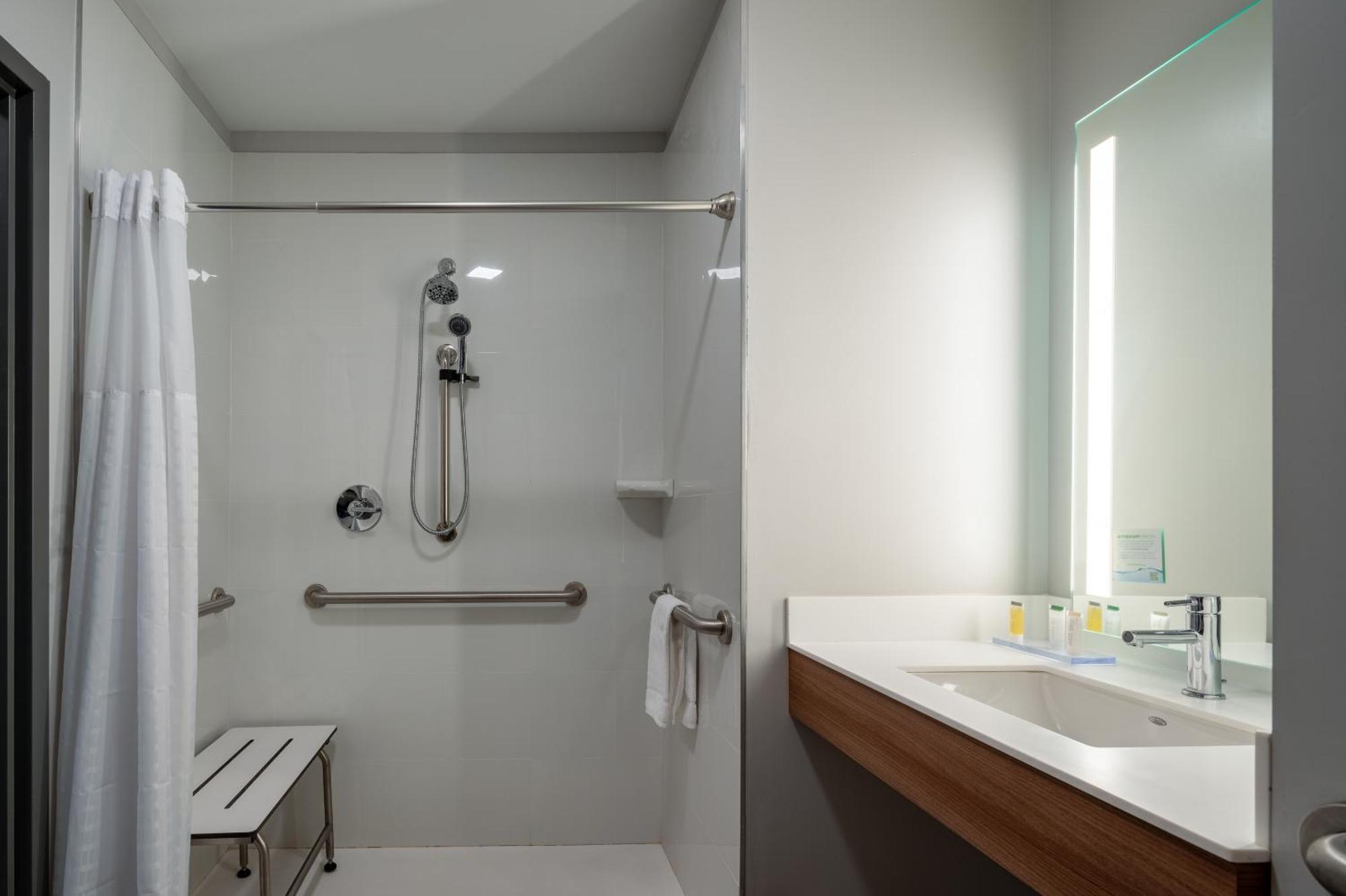 Microtel Inn & Suites By Wyndham Winchester Esterno foto